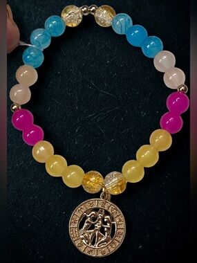 GEMINI ♊️ RUBY REYNA’s limited edition zodiac glass beaded bracelet